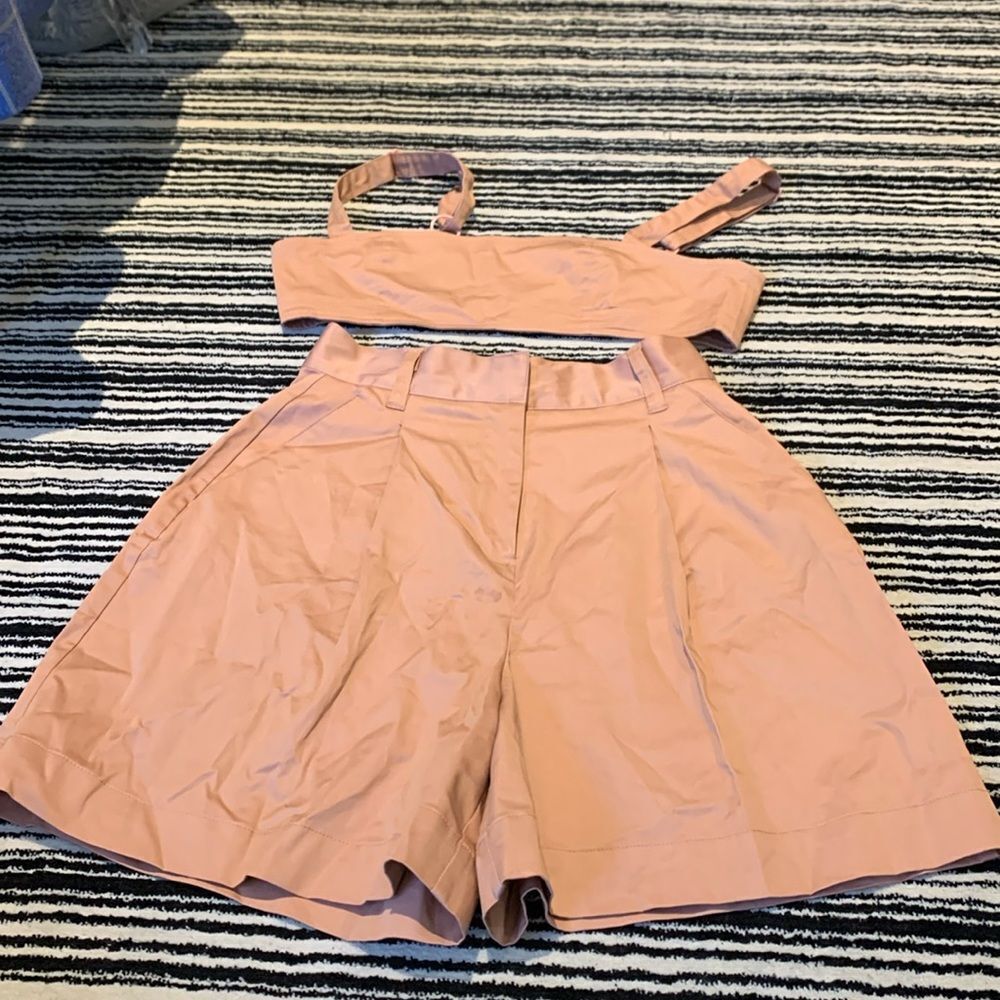 DANIELLE BERNSTEIN High-Waist Shorts Set in Dusty Pink